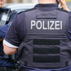 Ein Mitarbeiter der Polizei schreibt