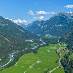 Ausblick auf Häselgehr im Naturpark Tiroler Lechtal