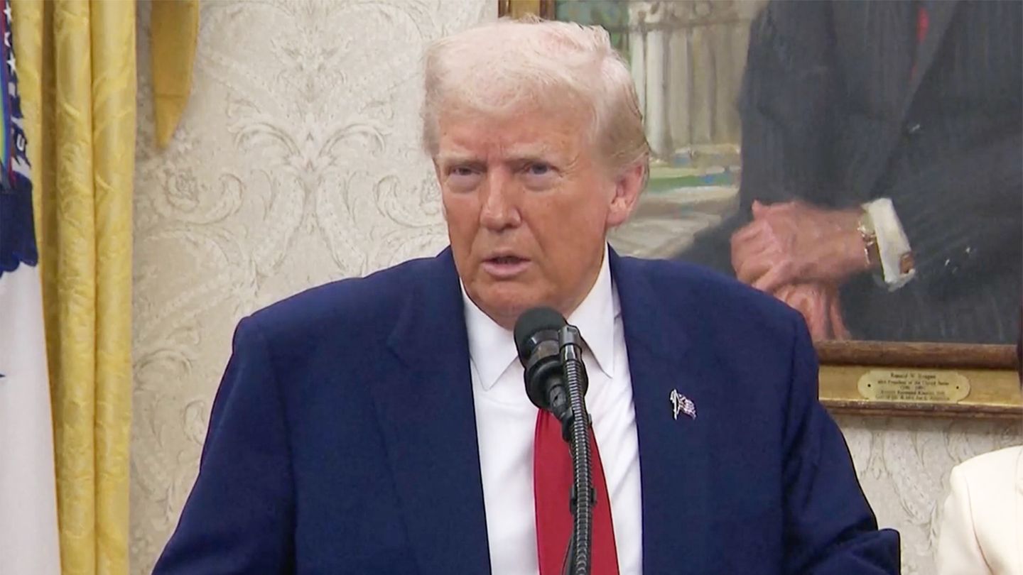 Gereizte-Reaktion-Trump-blafft-Reporterin-an-Das-ist-eine-scheu-liche-Frage-