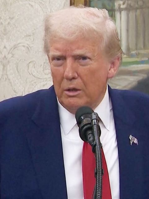 Trump bei der Vereidigung der Interimsanwältin