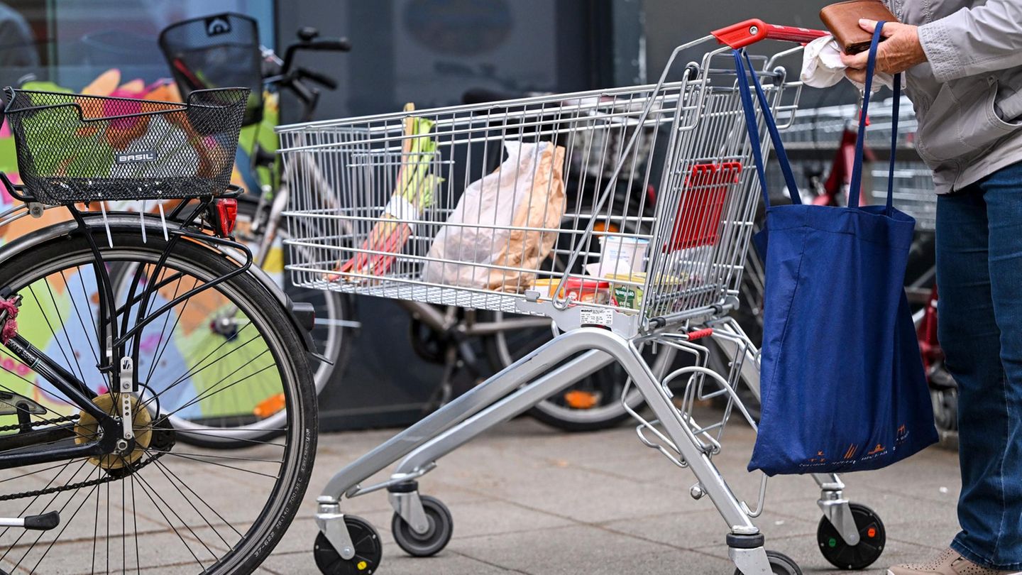 German inflation rate remains at 2.1 percent in May