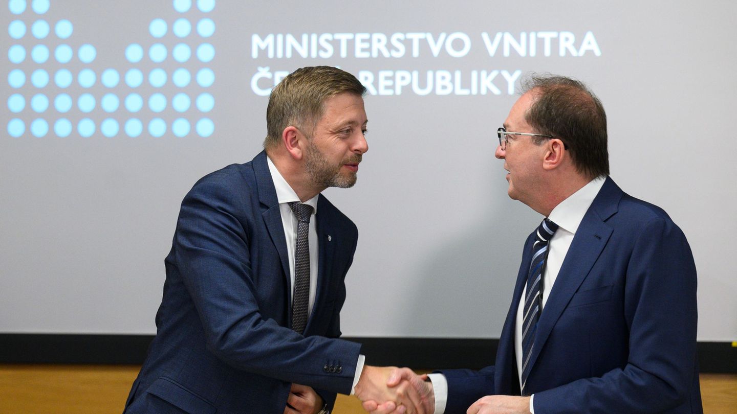Antrittsbesuch-Dobrindt-verteidigt-in-Prag-versch-rfte-Grenzkontrollen