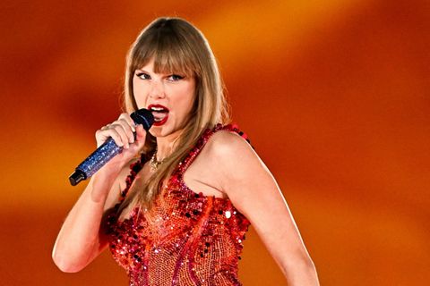 Taylor Swift bei einem Konzert in Paris im Mai 2024
