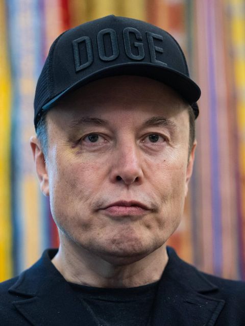 Musk verabschiedet sich mit blauem Auge im Oval Office