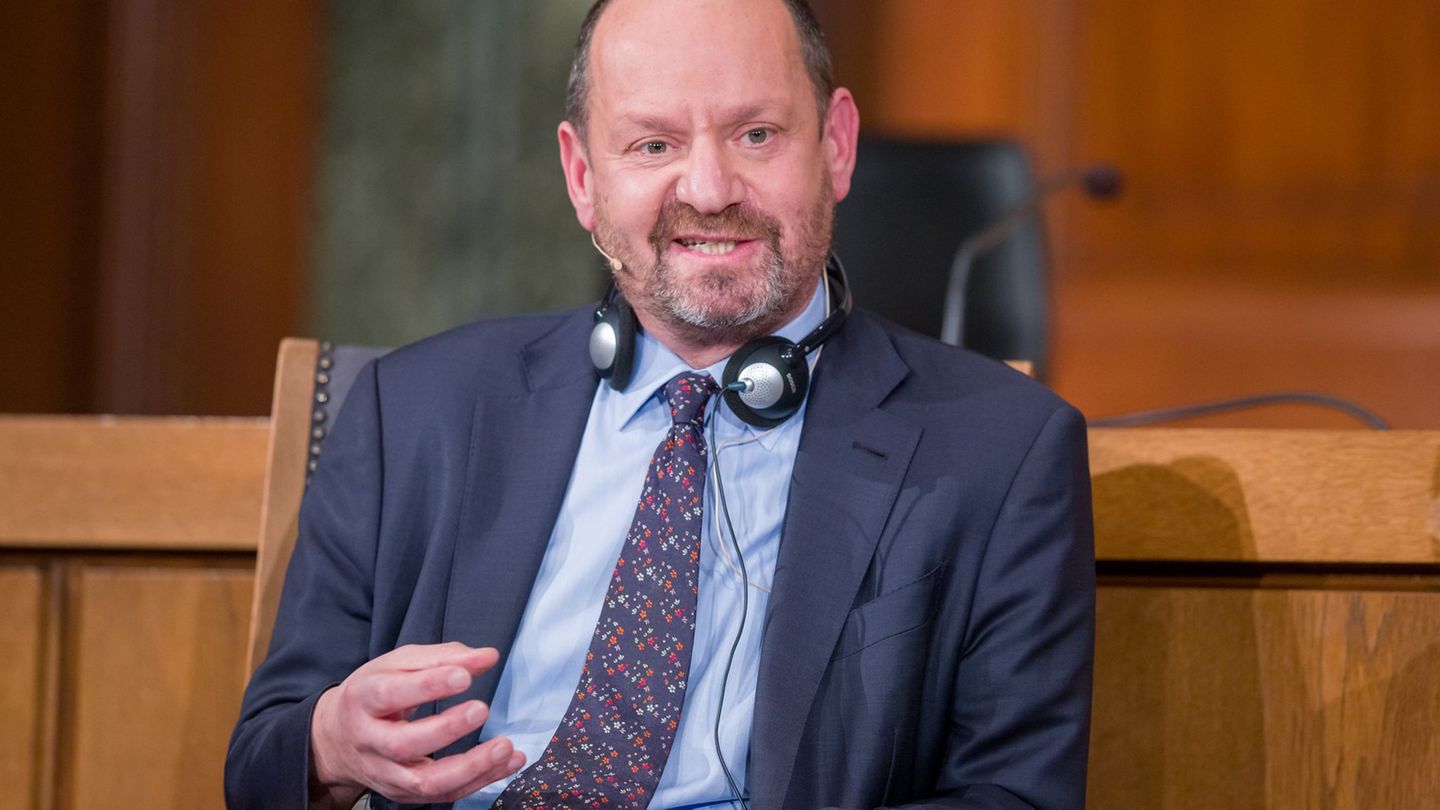 Verleihung-am-Donnerstag-Remarque-Friedenspreis-f-r-V-lkerrechts-Experten