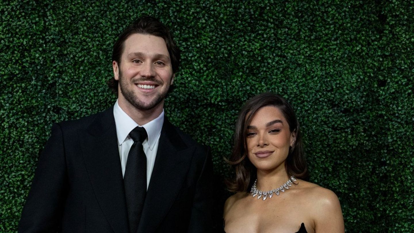 Hailee Steinfeld and Josh Allen: Marvel star marries NFL heroes
