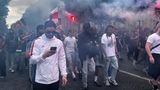 Rauch und Pyro gehören dazu. "PSG hat gestern Geschichte geschrieben", so die einhellige Meinung