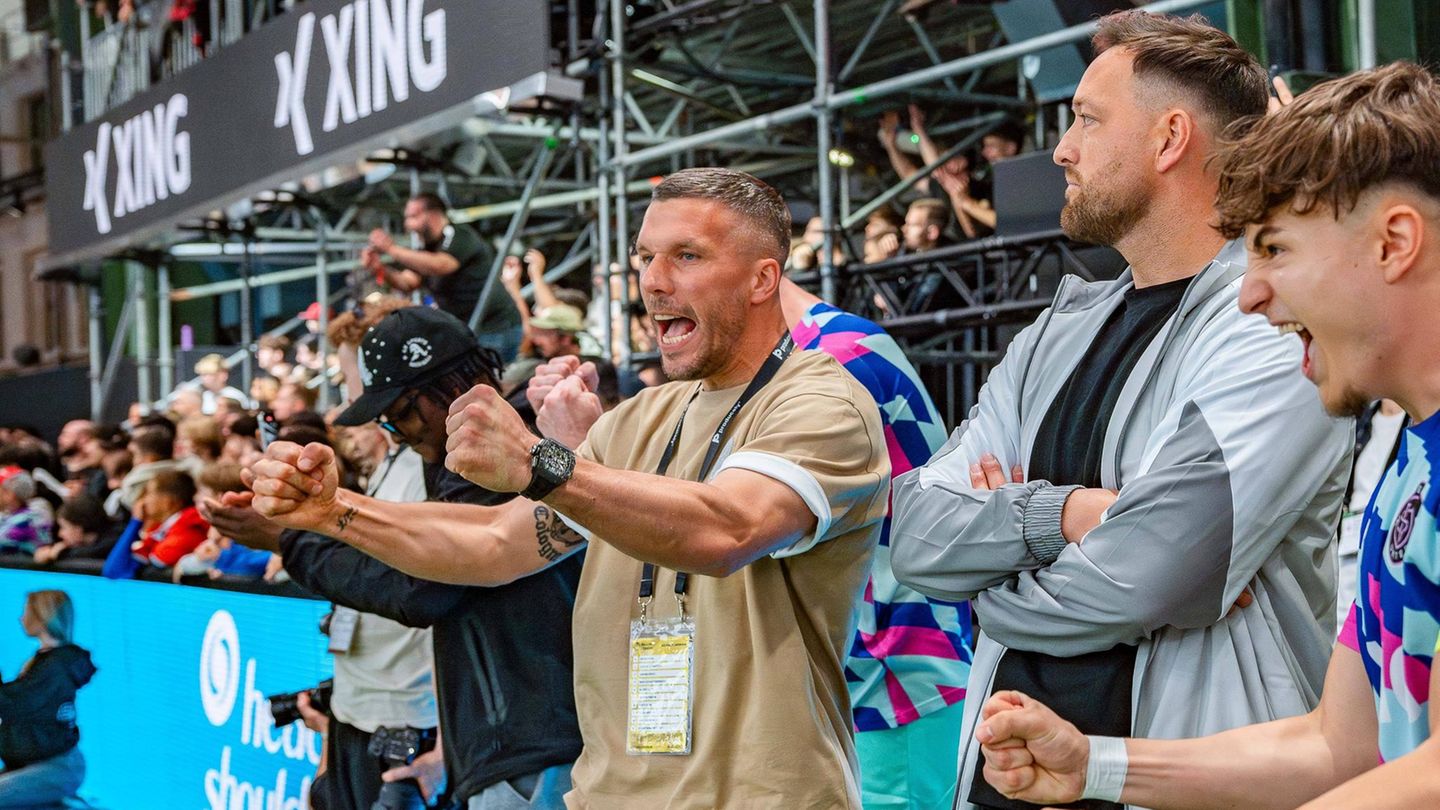 Lukas Podolski bei der Baller League