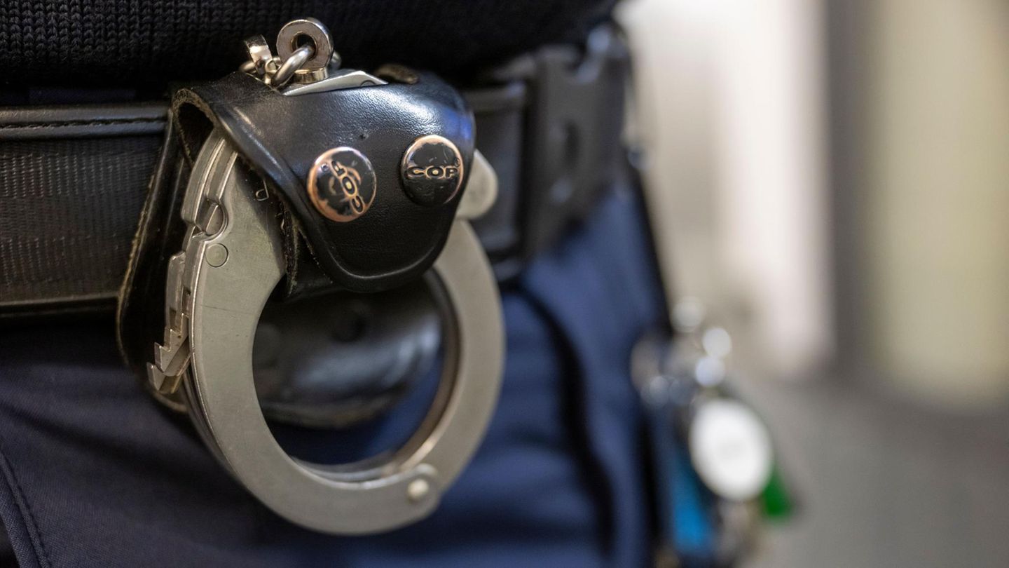 Polizei: Der beschuldigte Polizeibeamte wurde suspendiert