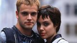 Jonny Lee Miller und Angelina Jolie