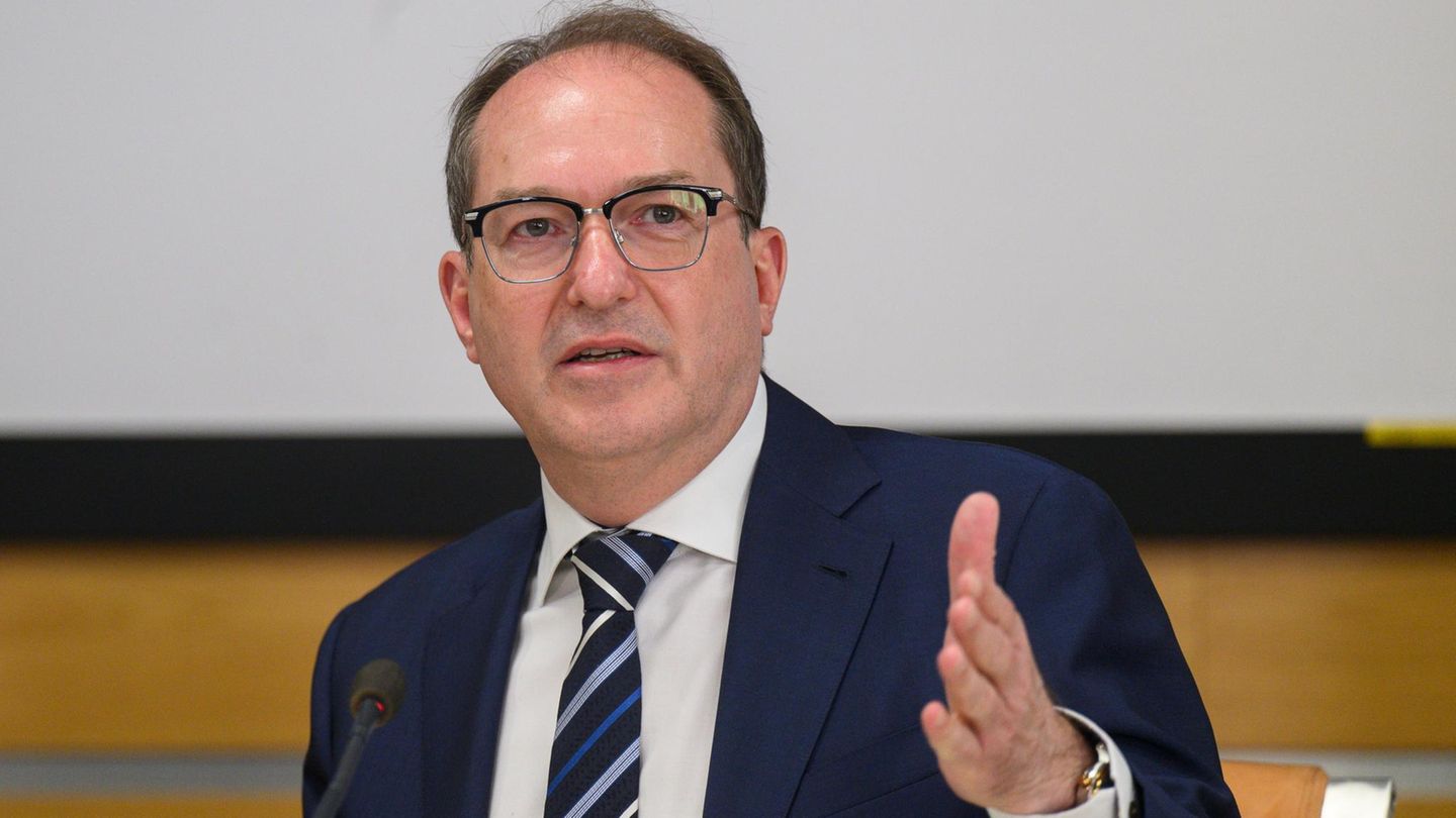 Migration policy: Dobrindt wants to stick to rejections
