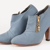 Auktion: Prince's Schuhe mit hohen Absätzen werden versteigert