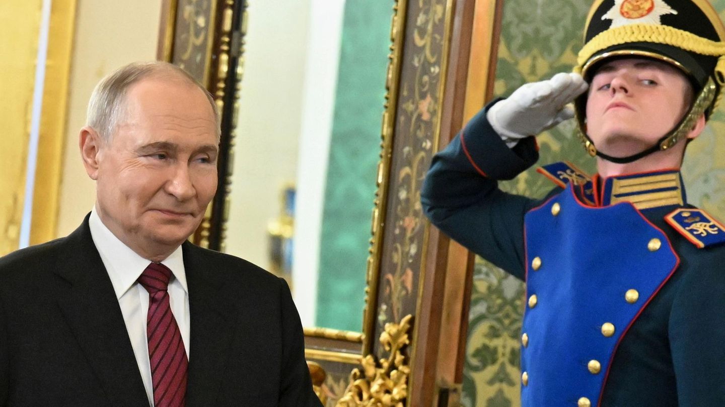 Putin wähnt sich am Ziel, die freie Ukraine soll zerschlagen werden Putin wähnt sich am Ziel, die freie Ukraine soll zerschlagen werden