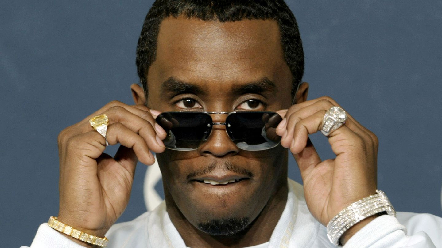 Sean "P. Diddy" Combs backstage bei den Grammy Awards 2002