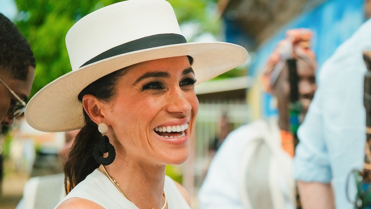 Sweet mother-daughter photo: Birthday Post for Lilibet by Mama Meghan