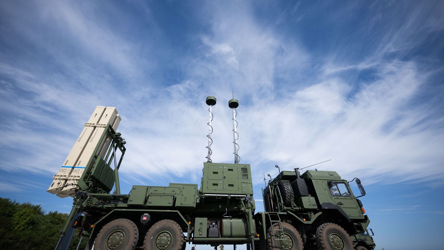 War in Ukraine: Russia: German Aviation System in Ukraine destroyed