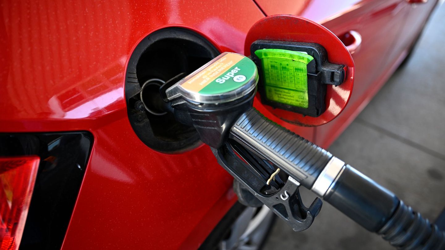 Traffic: fuel prices before Pentecost on a sinking flight