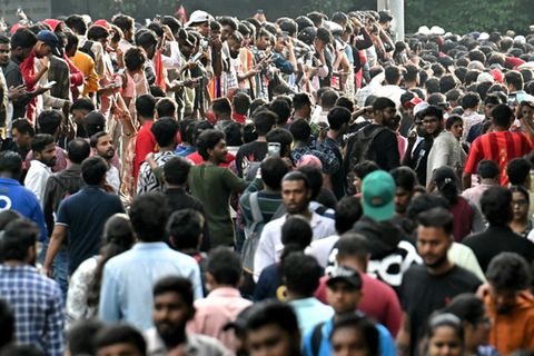 Fanmassen in Bangalore