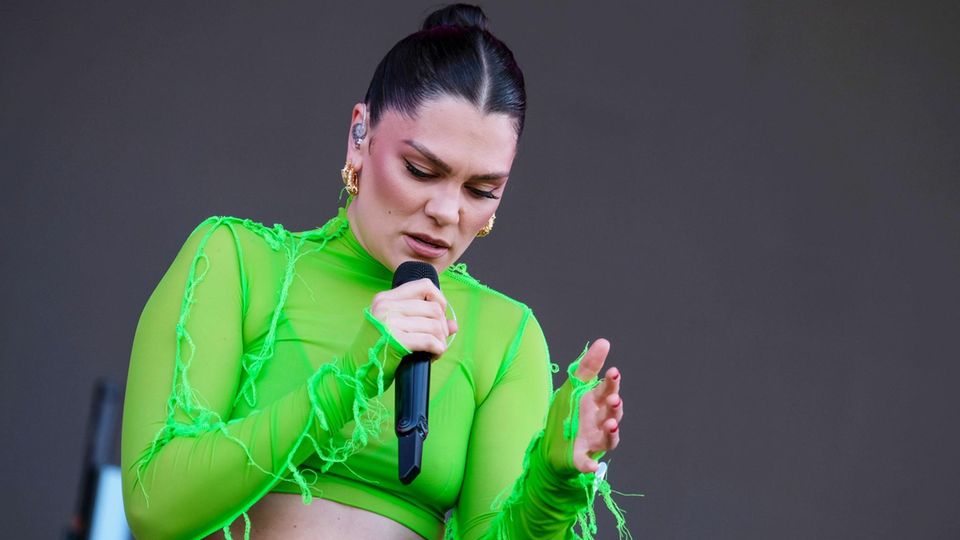 US-Popstar Jessie J macht Krebsdiagnose öffentlich US-Popstar Jessie J macht Krebsdiagnose öffentlich