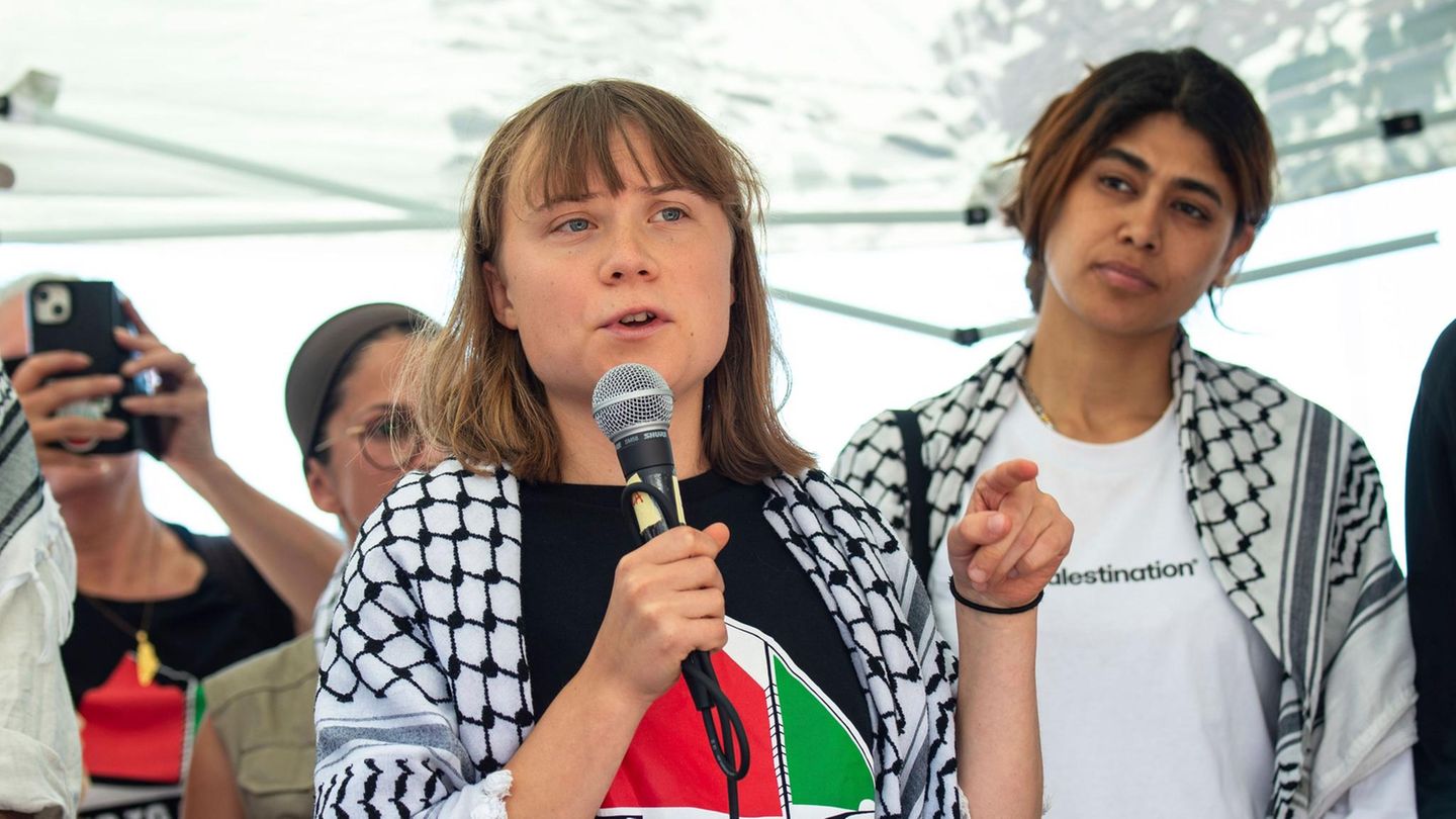 Greta Thunberg und andere Aktivisten vor ihrer Abreise in den Nahen Osten