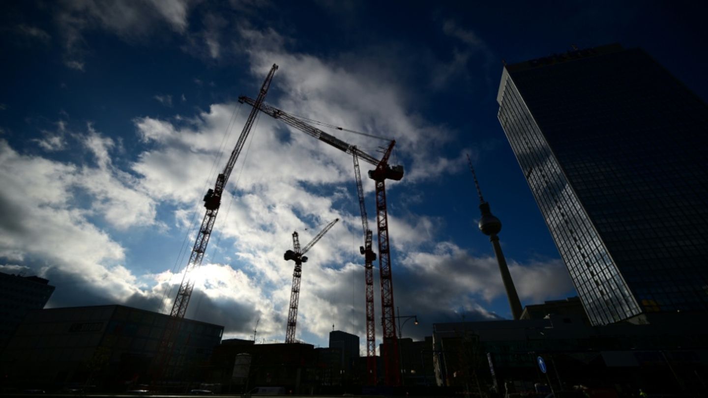 Baustelle am Alexanderplatz in Berlin im November 2024