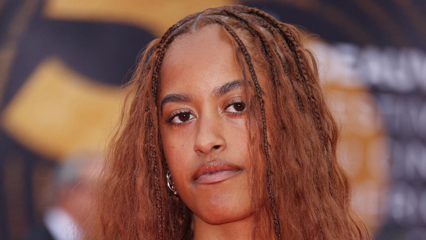 Malia Obama doesn’t want to be a Nepo baby. Does she mean that really seriously?