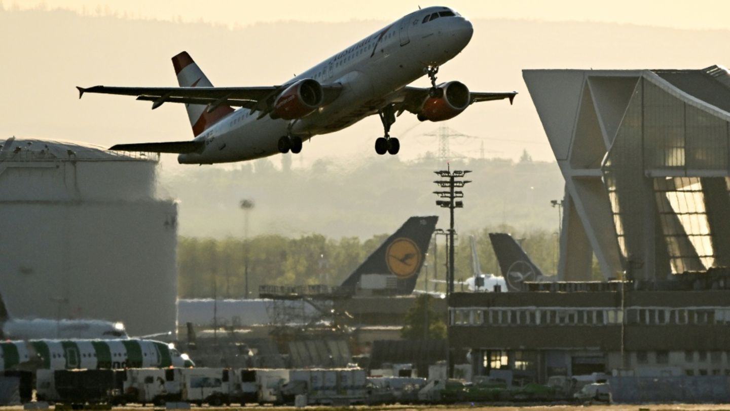 Flughafen in Frankfurt am 28. April