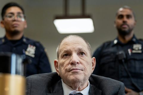 Der angeklagte frühere US-Filmproduzent Harvey Weinstein