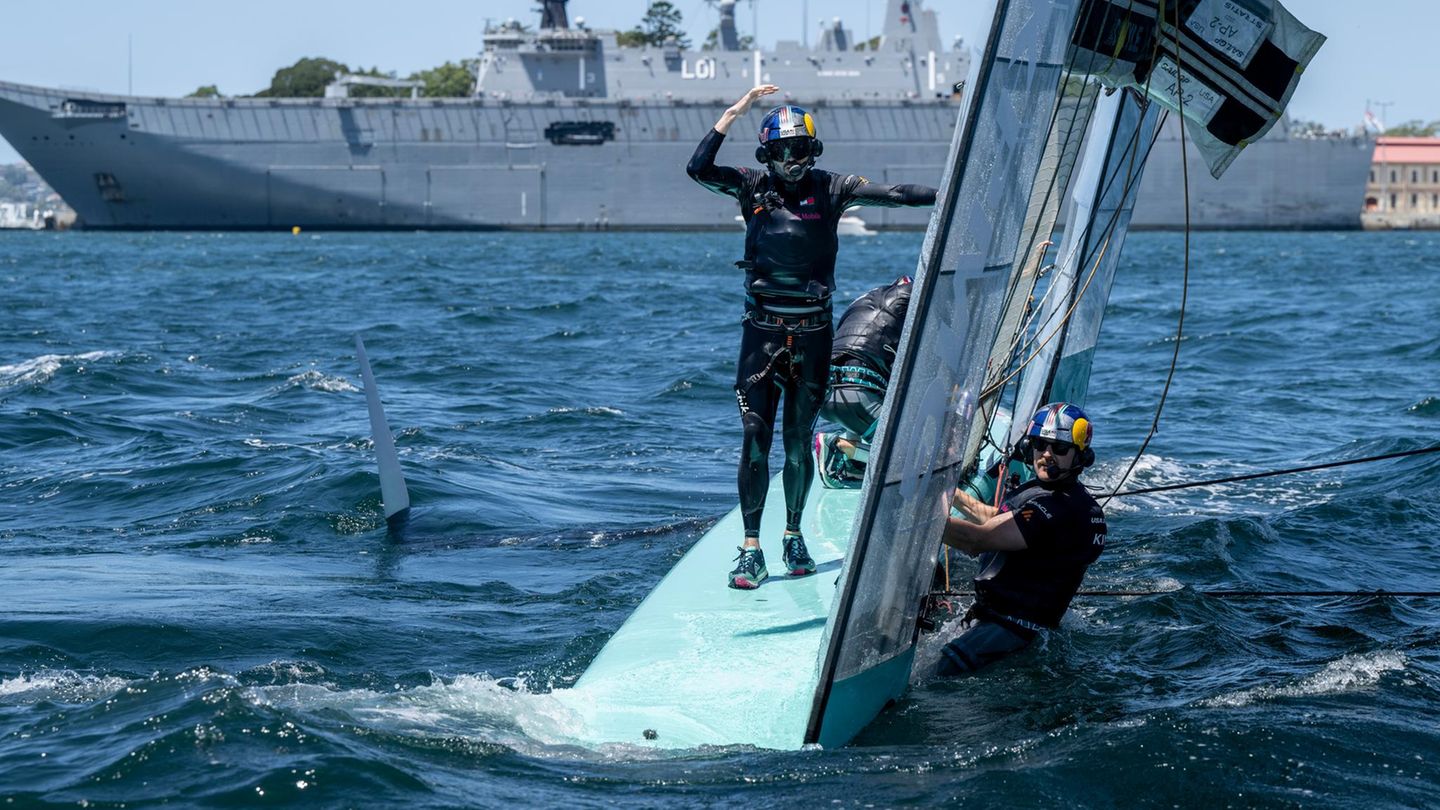Ein F50 Renn-Katamaran der SailGP