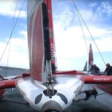 Ein F50 Renn-Katamaran der SailGP