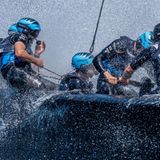 Ein F50 Renn-Katamaran der SailGP