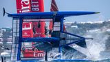 Ein F50 Renn-Katamaran der SailGP