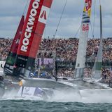 Ein F50 Renn-Katamaran der SailGP