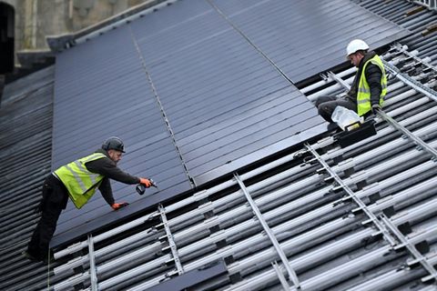 Installation von Solarpanelen in Cambridge