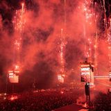 Der erste Festivaltag endete mit einem Riesenfeuerwerk und einer Riesenankündigung fürs nächste Jahr: Linkin Park wird den Ring im nächsten Jahr beehren. Der erste Headliner 2026 steht also schon fest