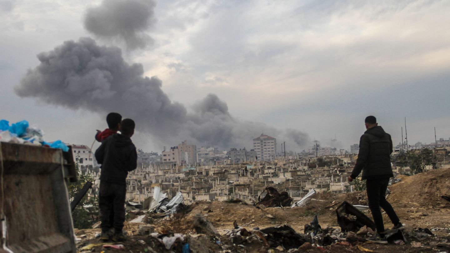 Gaza War: Palestinians: At least 60 deaths in attacks by Israel