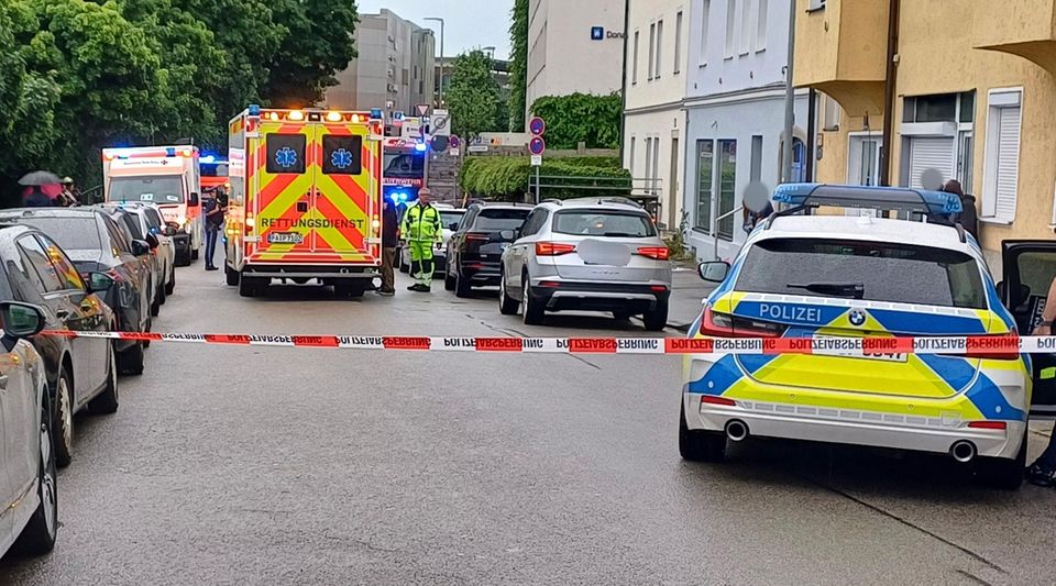 Passau: Die Polizei sperrte den Bereich ab Die Polizei sperrte den Bereich ab