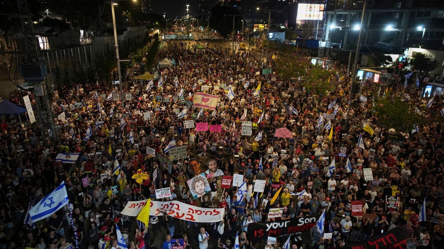 Gaza War: Demonstrators in Israel are calling for the end of the Gaza War