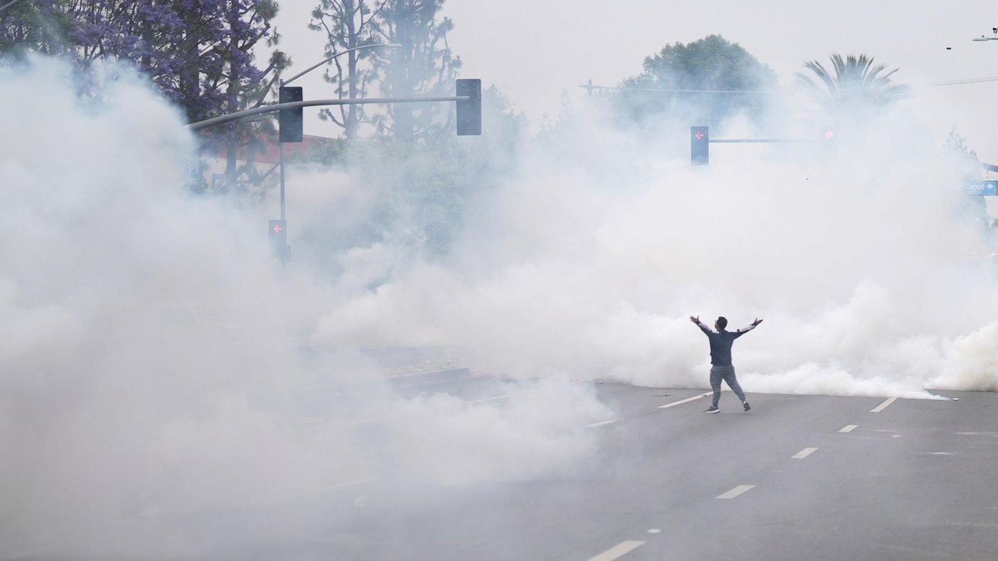 Los Angeles: violent protests after deportation raids-the pictures