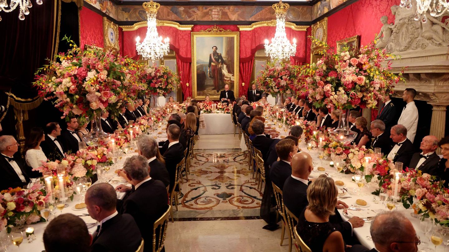 Zu dem opulenten Staatsdinner waren auch ausgewählte Gäste aus Politik und Gesellschaft