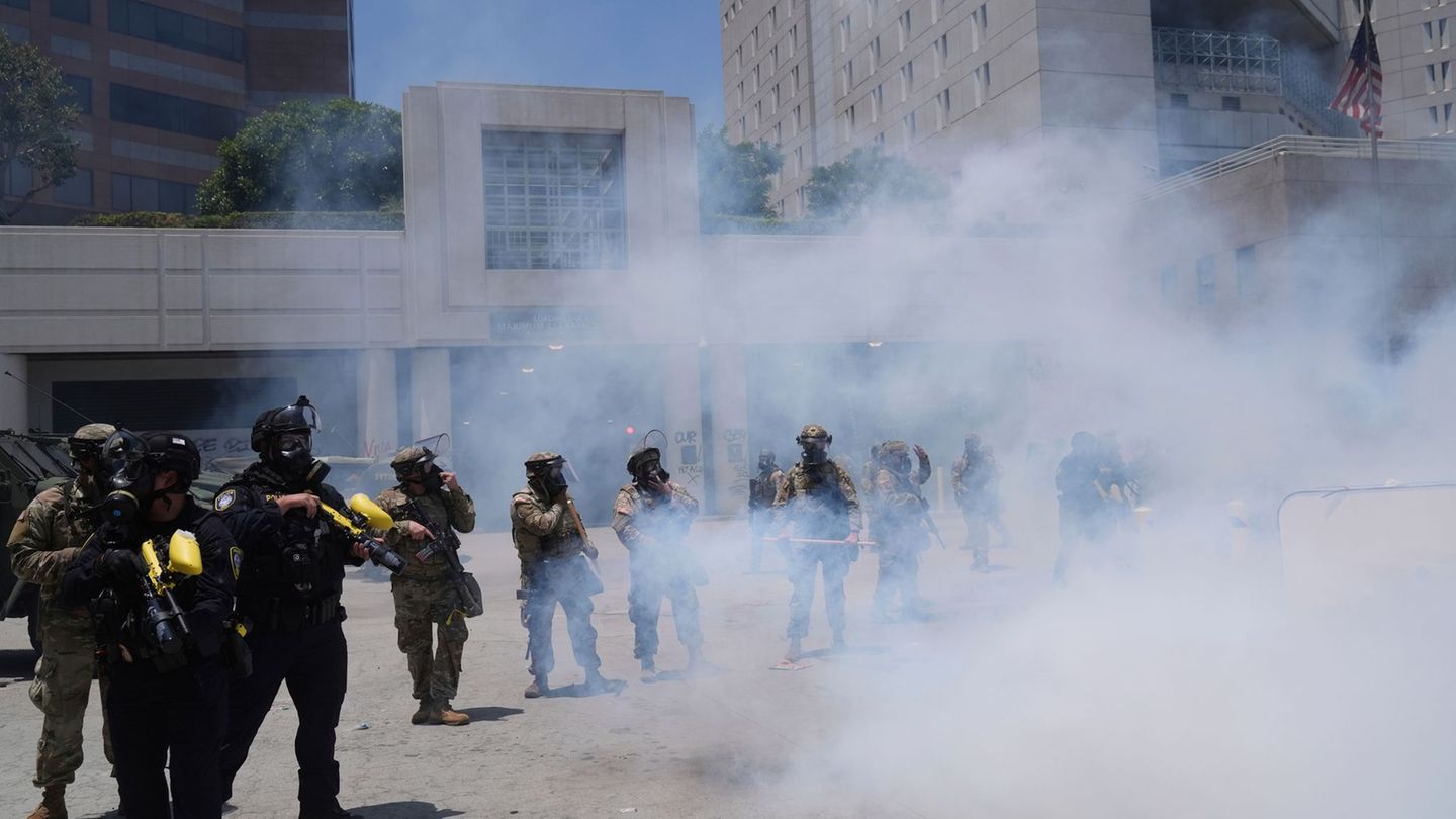 Protests against deportations: Soldiers in Los Angeles are proceeding against demonstrators