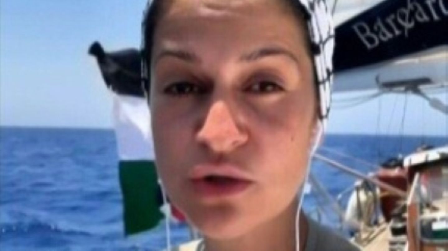 Deutsche Yasemin Acar an Bord der "Madleen"