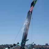 Ein F50 Renn-Katamaran der SailGP