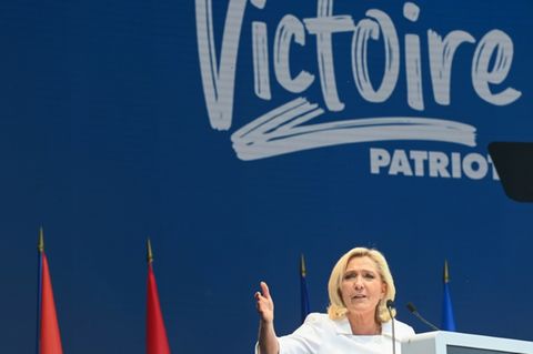 Marine Le Pen bei dem Treffen am Montag