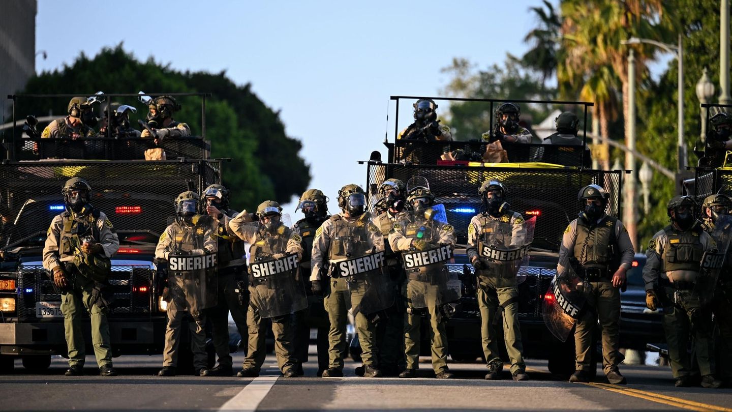 Beamte des Los Angeles County Sheriff's Department