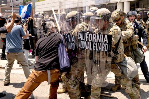 Protestierende und die US-Nationalgarde treffen in LA aufeinander