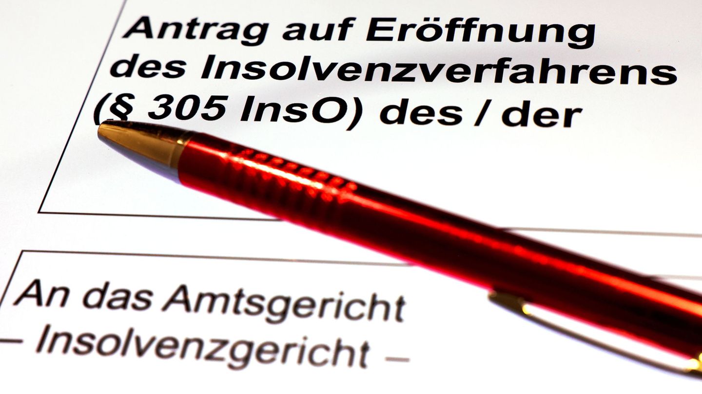 Business: Economic researchers: Fewer company bankruptcies | Stern.de