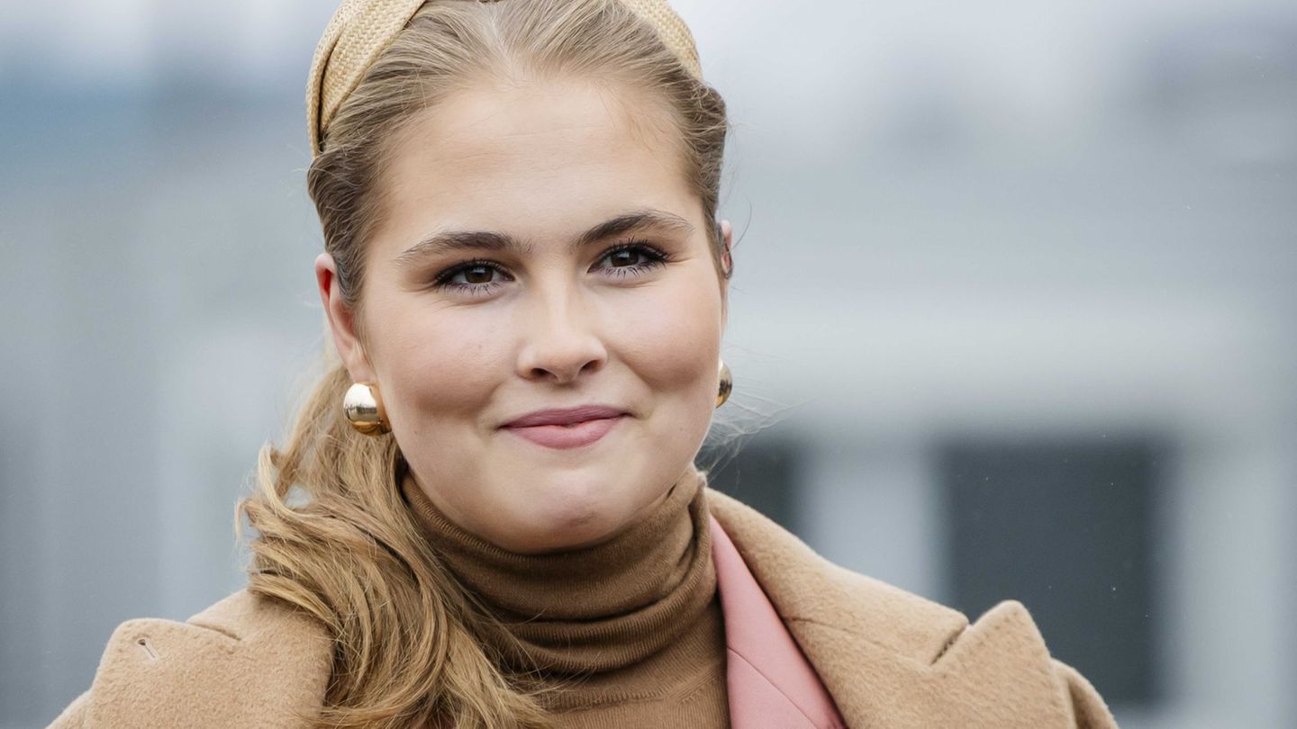 Netherlands: Princess Amalia breaks arm while riding