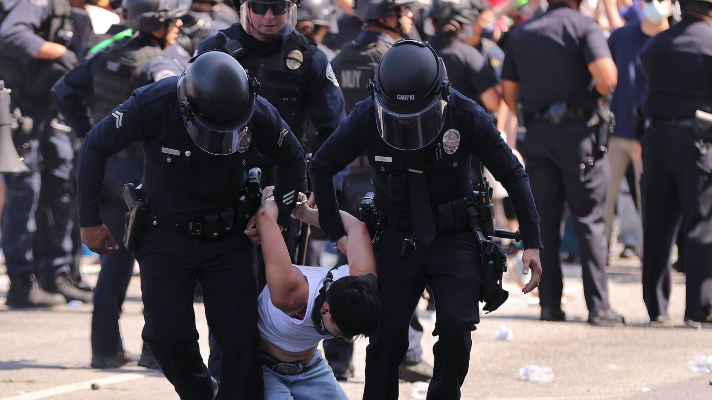 Los Angeles: Mayor imposes the head of the city center