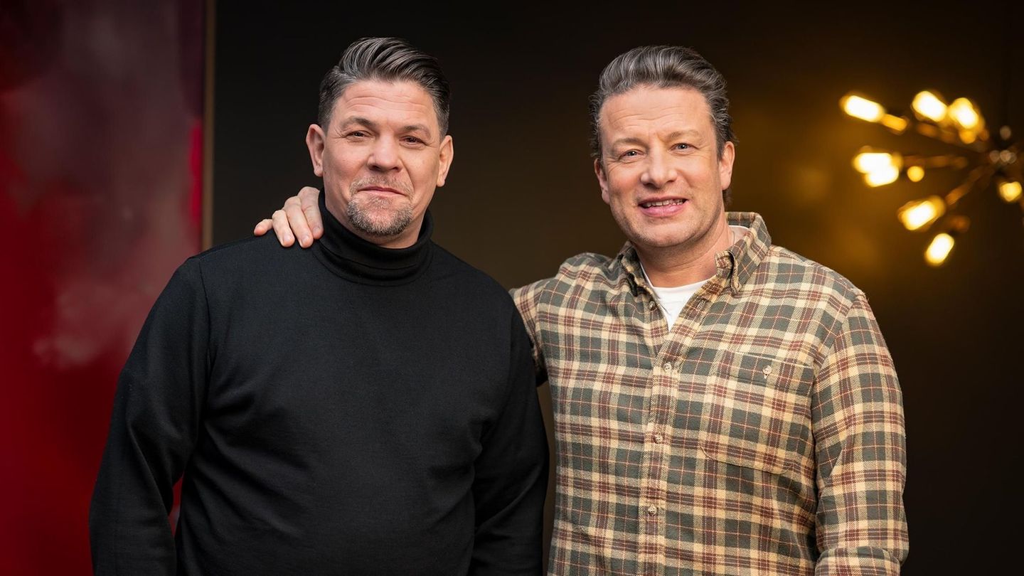 Top chefs: Jamie Oliver first competes against Tim Mälzer